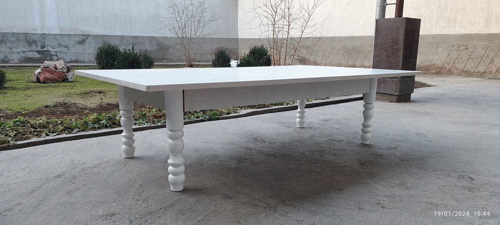 Стол Хонтахта Stol Xontaxta