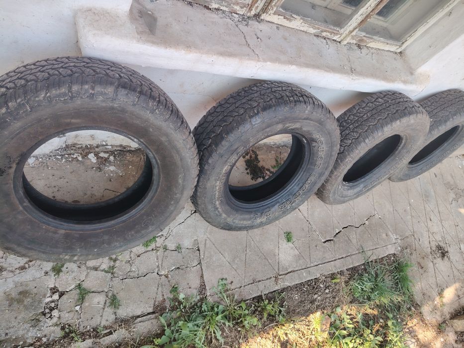 Гуми 255 70 16 A/T Powertrac
