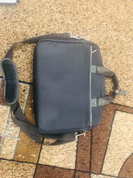 продам сумку для ноутбука