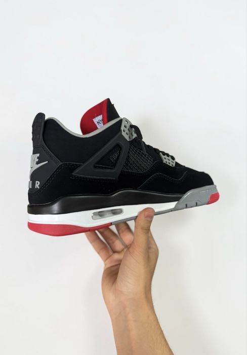 Nike Air Jordan 4 Black Cement Bred Mărimea 41 Noi în Cutie