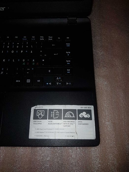 Vand dezmembrez Acer ES1-520, carcasa, tastatura, balamale, palmrest