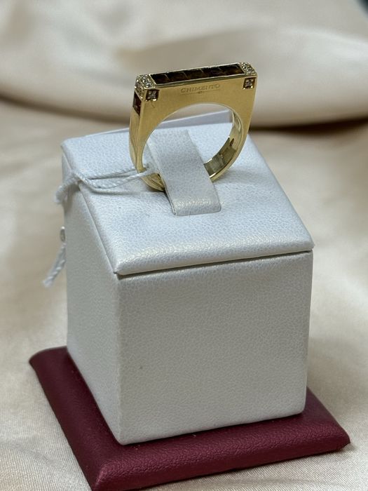 Золотое кольцо с бриллантами