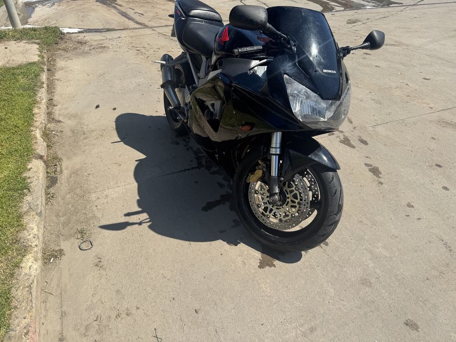 Хонда 929 rr 2004 г.