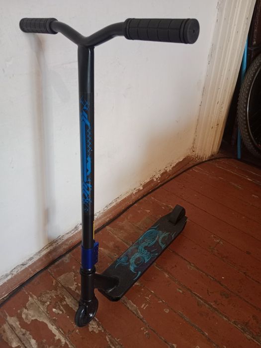 Продам самокат в отличном состоянии.