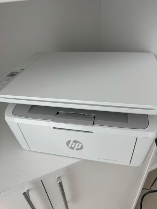 Продам Принтер МФУ HP Laser Jet M141CW
