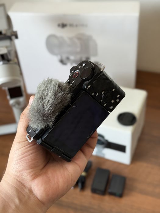 Sony ZV-E10 4K 16-50mm + Dji Ronin RS4 mini pro creator komplekt