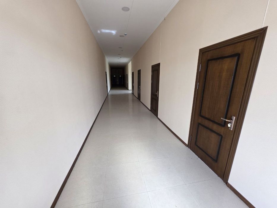 Паркент туманида  Фармзавод Сотилади 1.65-Гектар