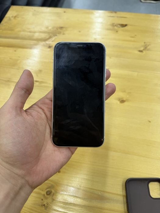 Iphone 11 в хорошем состоянии СРОЧНО!!!