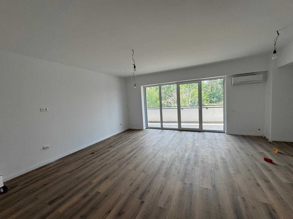 Apartament 2 camere bloc nou, zona centrala