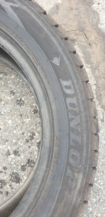 225/55 DUNLOP  R18