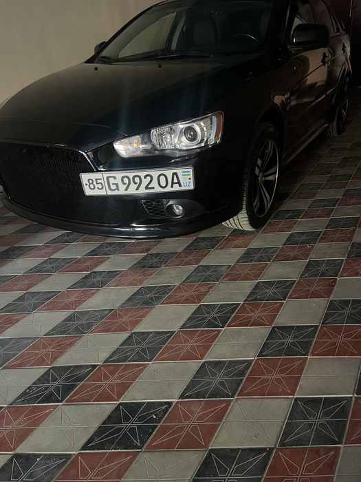 Иномарка сотувда