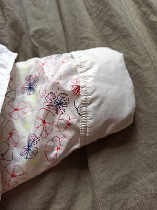 Продам комбенизон весенний.