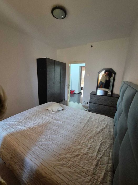 Apartament 3 camere + 2 bai, pe Cal Bucuresti, Universitate,  550 euro