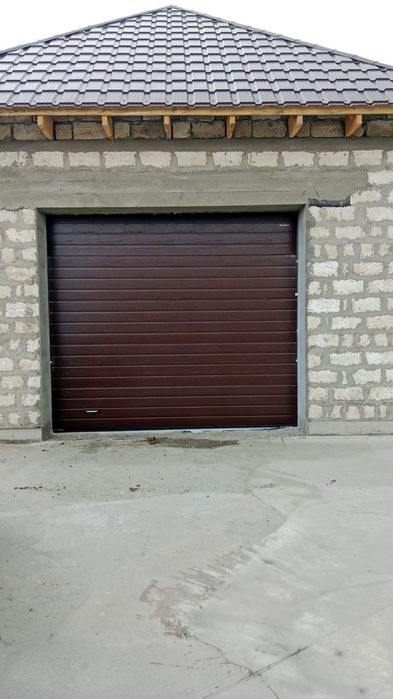 Гаражные секционные ворота