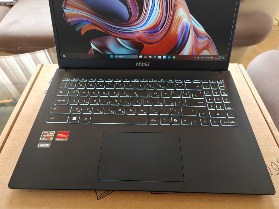 Нов MSI MODERN 15 B7M ryzen 5 7430U, 16 gb ram/512GB ssd