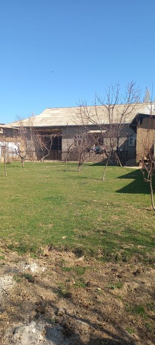 Срочна уй сотилади