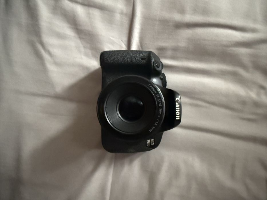 фотокамера canon EOS 700D