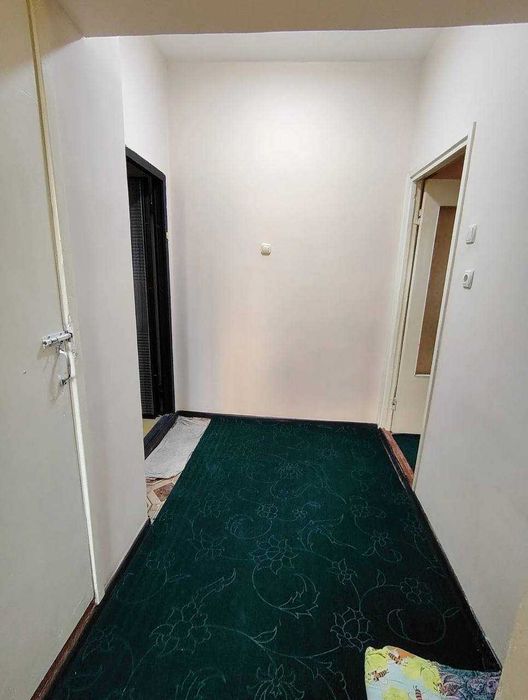 KVARTIRA SOTILADI!   Uchtepa tumani, 12-kvartal  Farhod bozor 1 xona q