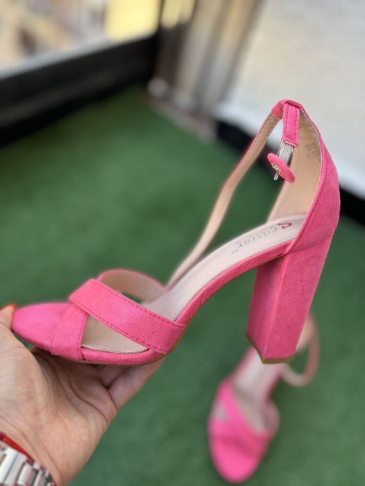 Дамски летни обувки на ток