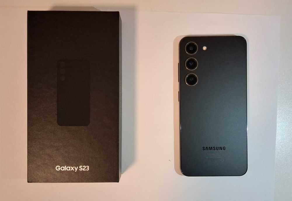 Samsung Galaxy S23 128GB | Pachet Premium + Accesorii + Garantie