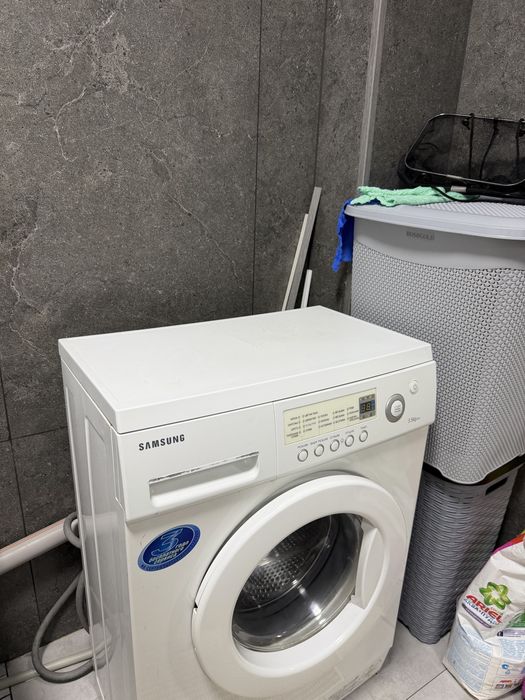 Продам стириальную машину