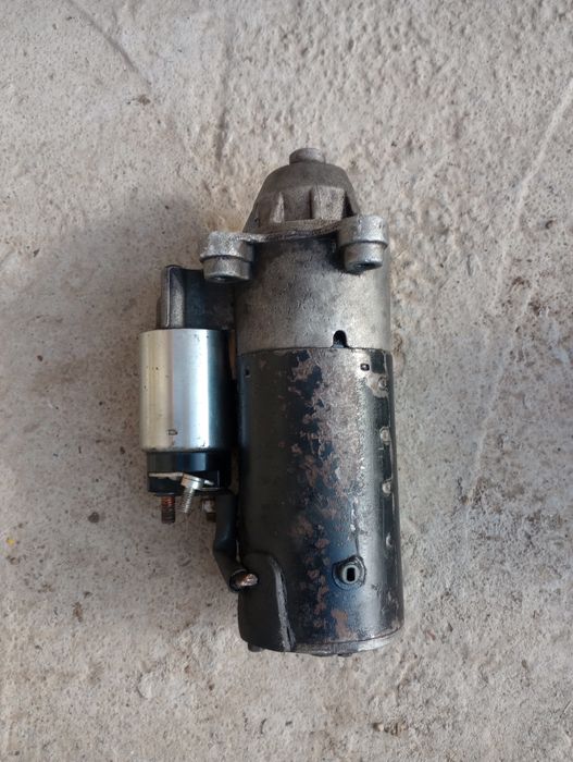 Vând alternator+ electromotor