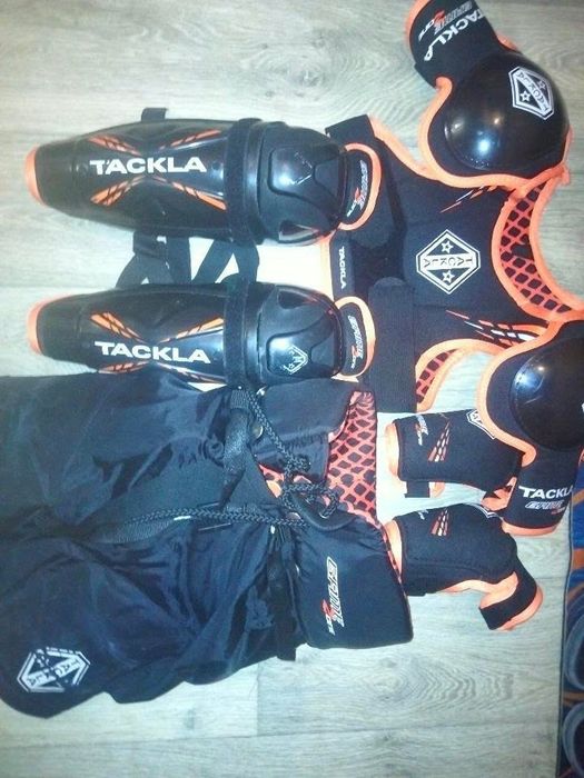 Хоккейная форма 2 шт