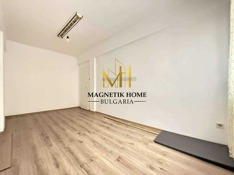 Дава се под наем Офис в Бургас, Център - 20 кв.м за 204 € - Снимка #5