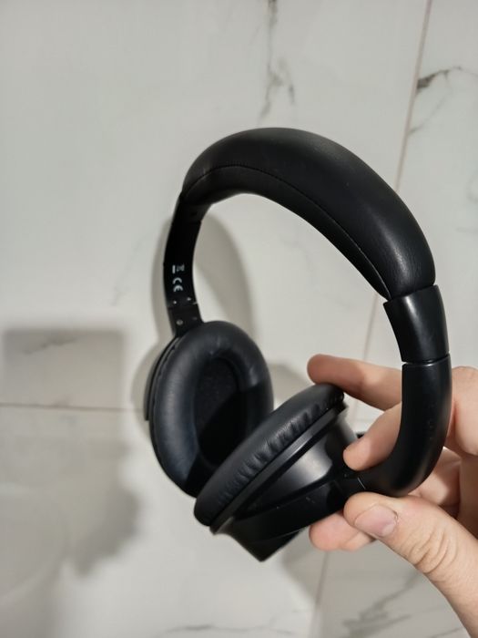 Vând căști ,40lei