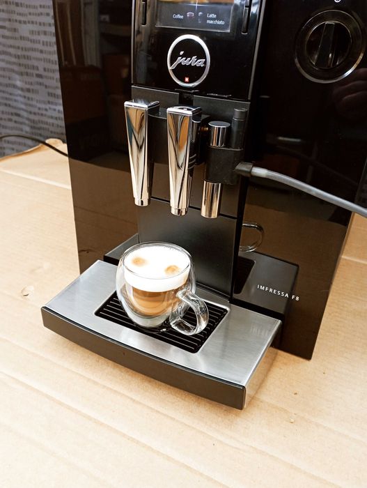 Кафеавтомат JURA F8 IMPRESSA