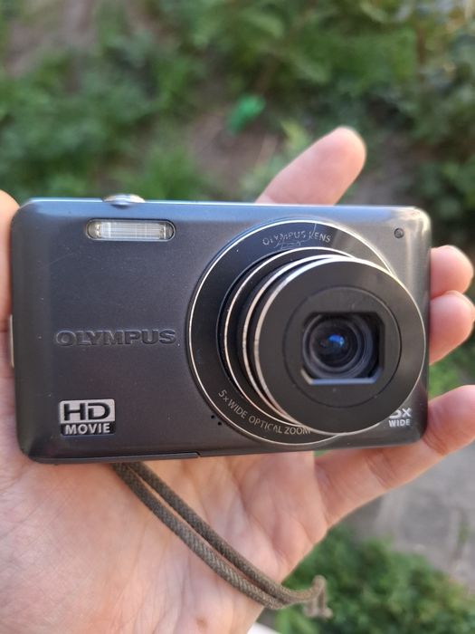 Компактен дигитален фотоапарат OLYMPUS VG-120