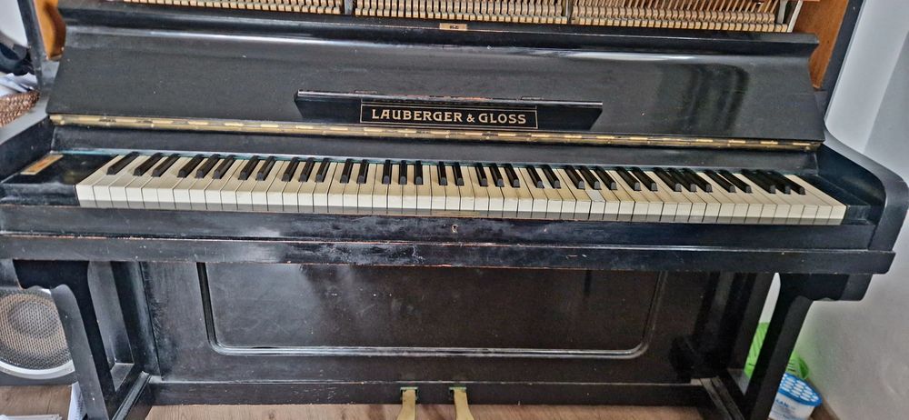 Pianina marca Lauberger&Gloss