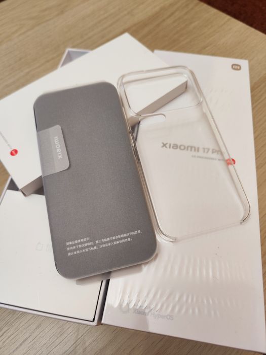 Продавам Xiaomi 17 Pro – 12GB RAM / 256GB ROM