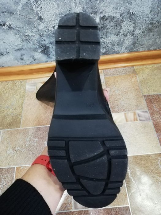 Продам зимние сапоги