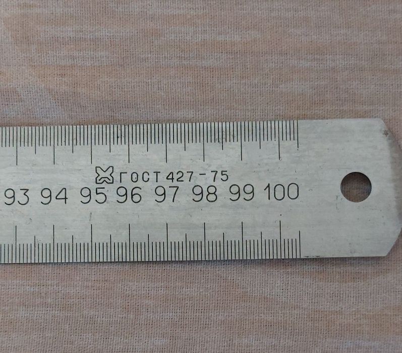 Металлическая линейка 100см.1метр.