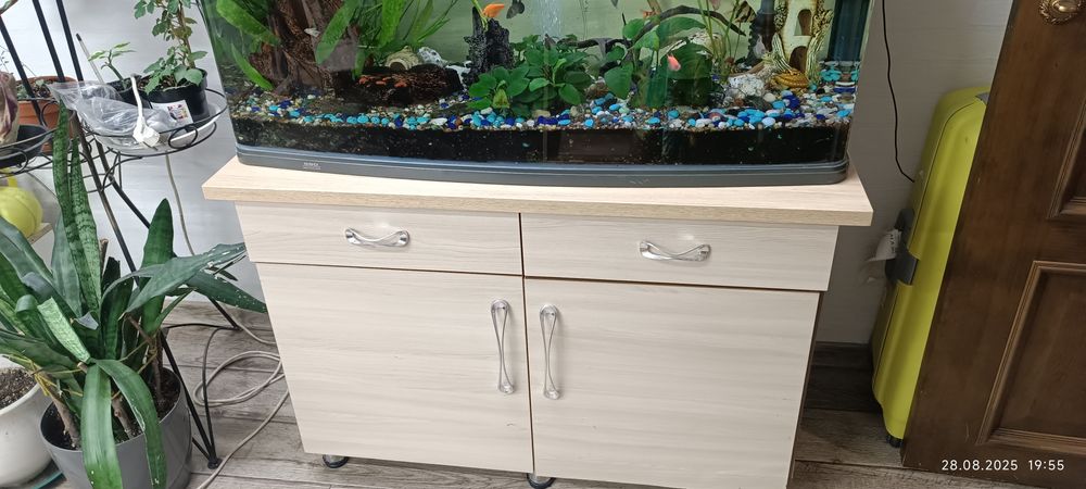 Продам аквариум 200 литров