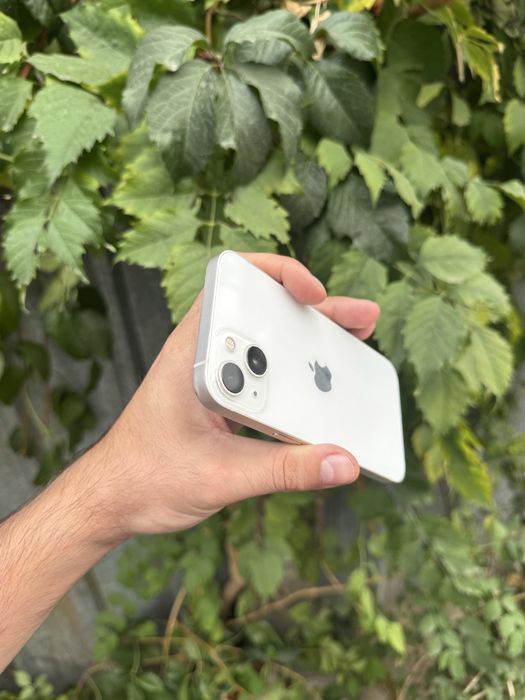 Продам Телефон Айфон 13 128Gb