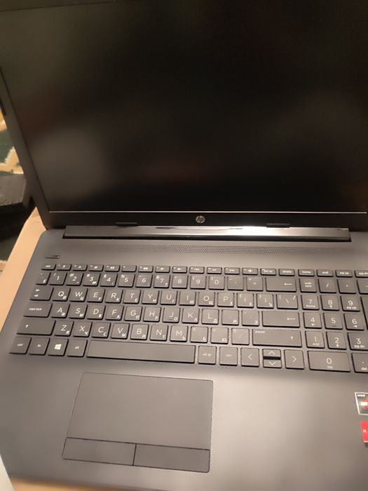 Hp nootubook srochna sotiladi