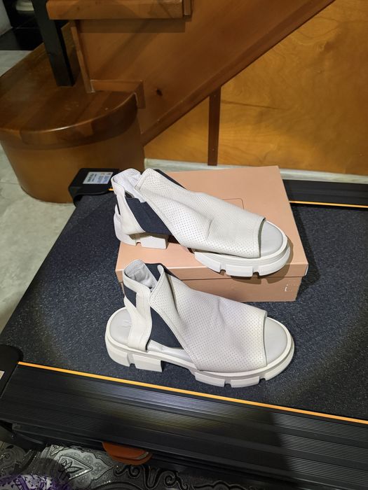 Босоножки на платформе