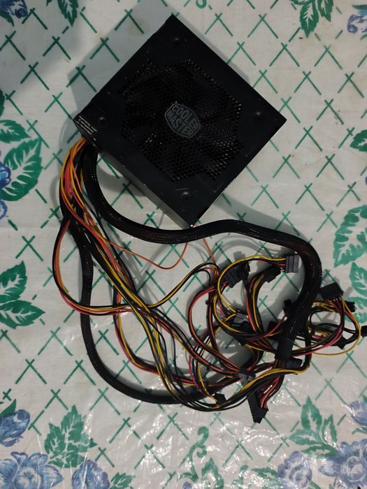 Blokpitaniya 600 Watt, Cooler Master firma, orginal, plombasi bor