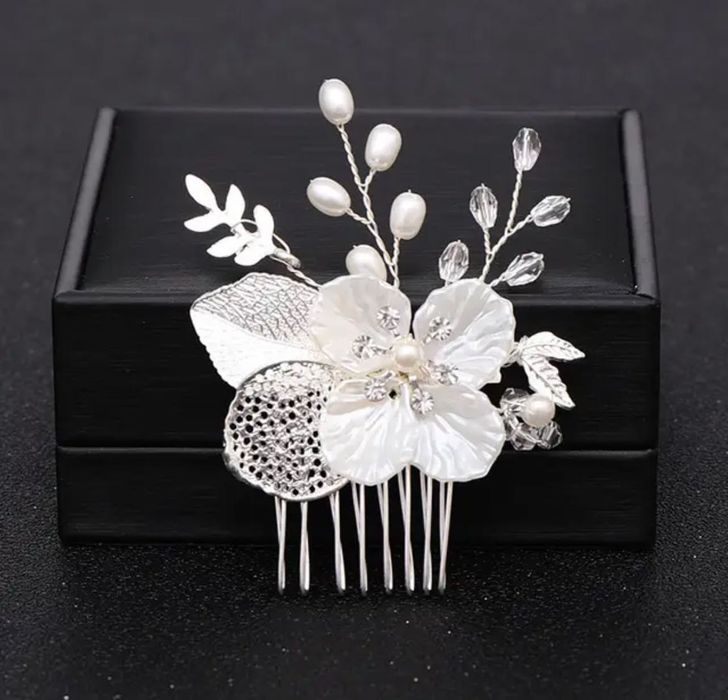 Булчински аксесоари/гребени за коса