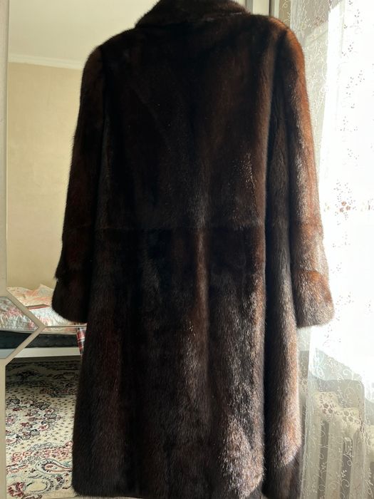 Продам норковую шубу