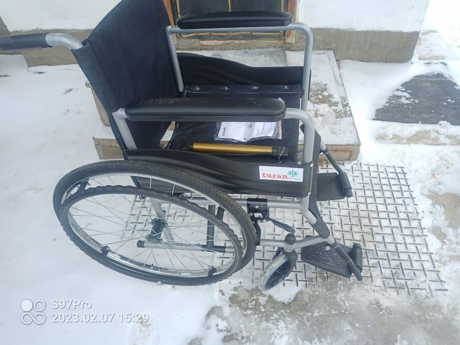 Инвалидная коляска
