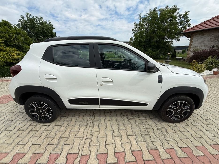 DACIA Spring 2023 — imagine 2