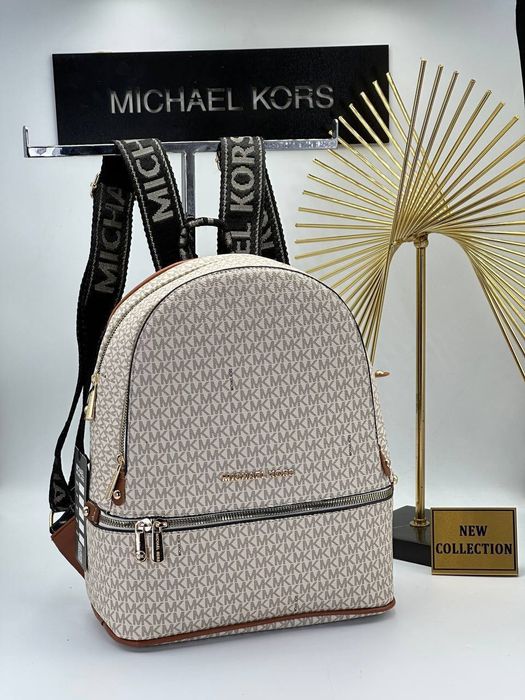 Стилна дамска раница