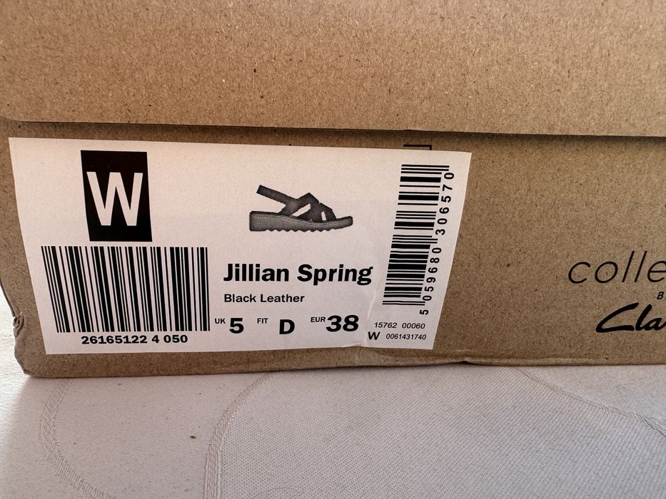 Продавам чисто нови дамски сандали ест. кожа Clarks Jilian Spring