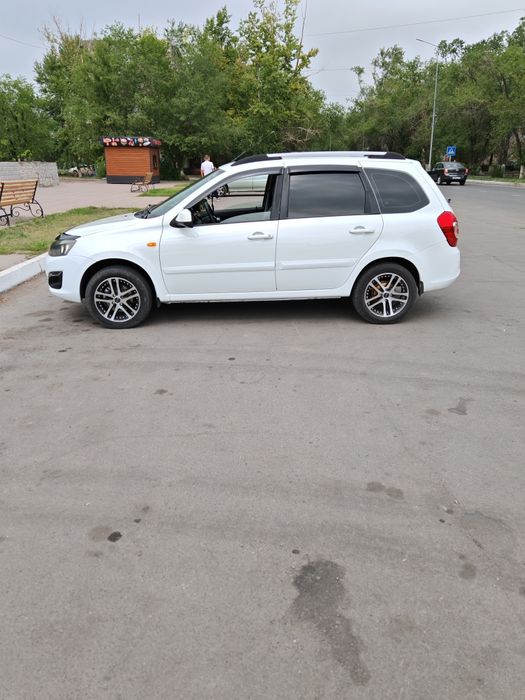 Продам бампер лада калина 2