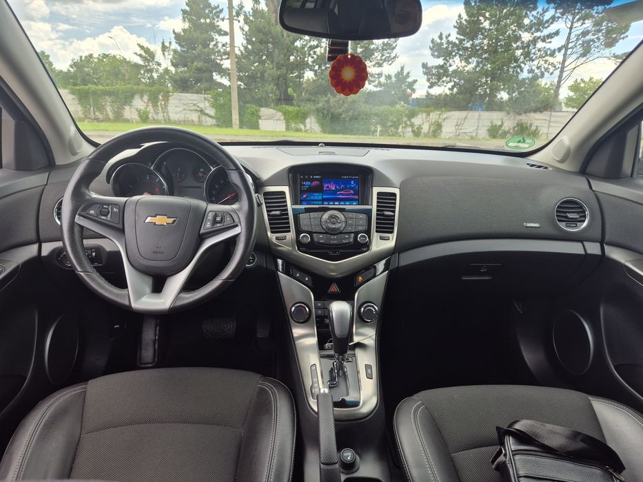 Chevrolet Cruze 1.8 LTZ benzina si GPL