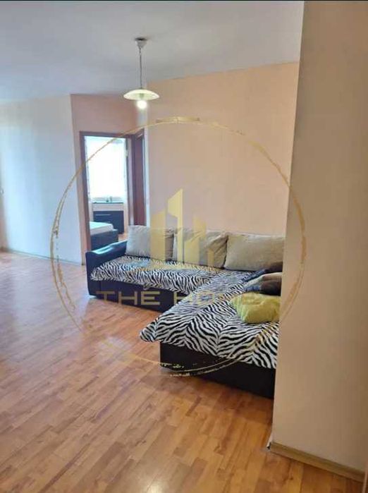 Дава се под наем Тристаен апартамент в Варна, Цветен квартал - 80 кв.м за 500 € - Снимка #1