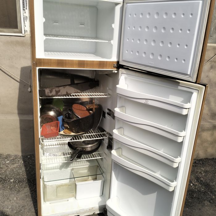 Холодильник "Indesit"